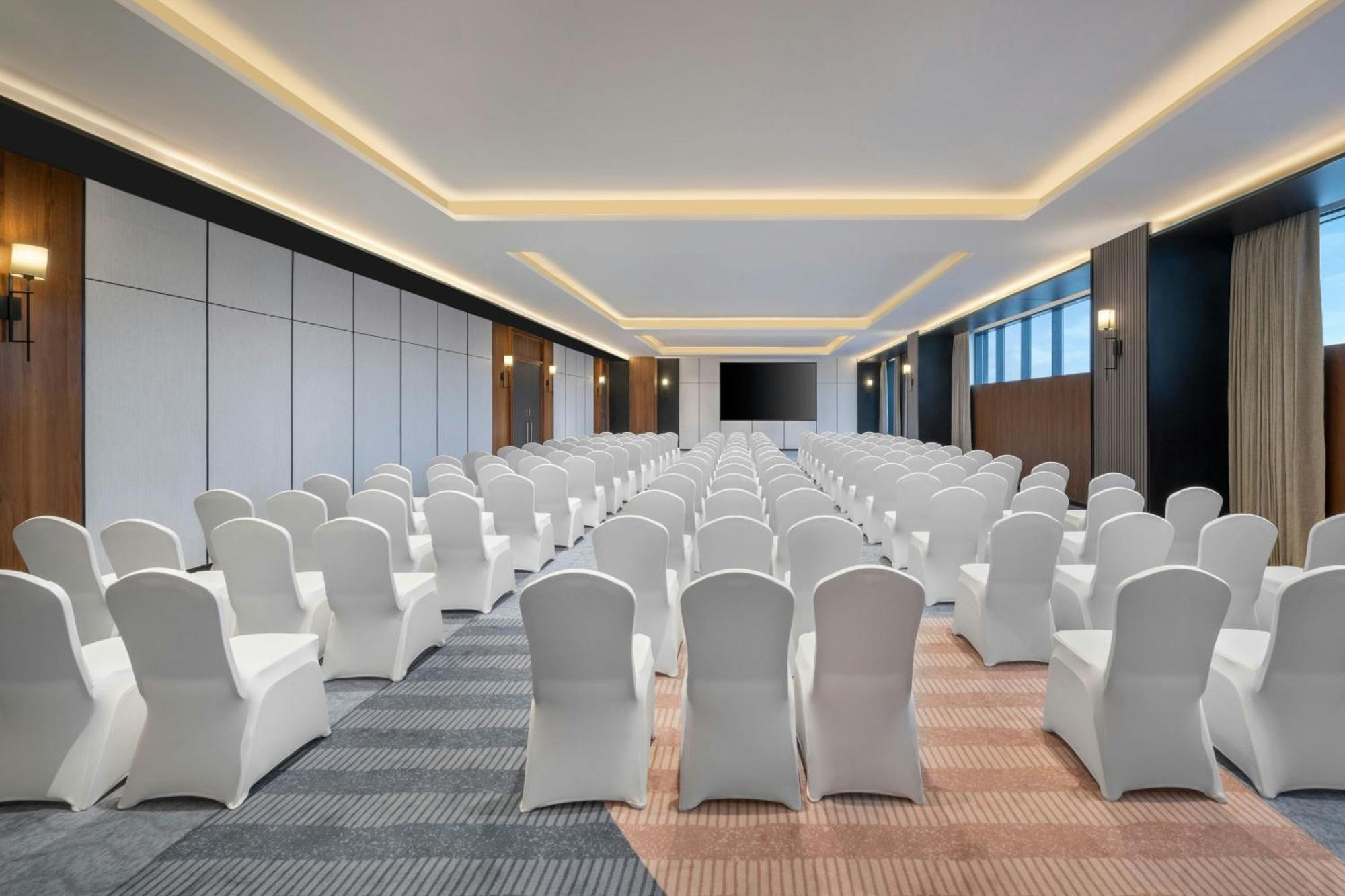 Four Points By Sheraton Chennai, Velachery Экстерьер фото
