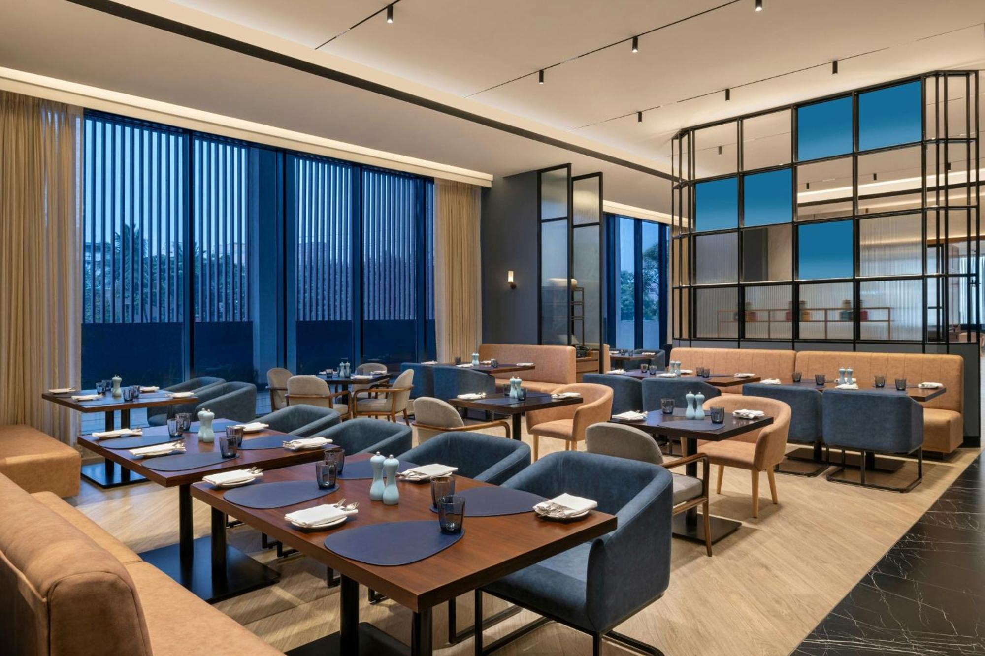 Four Points By Sheraton Chennai, Velachery Экстерьер фото